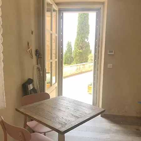 La Casa Di Sbiri Au Coeur De La Citadelle Bastia (Corsica)