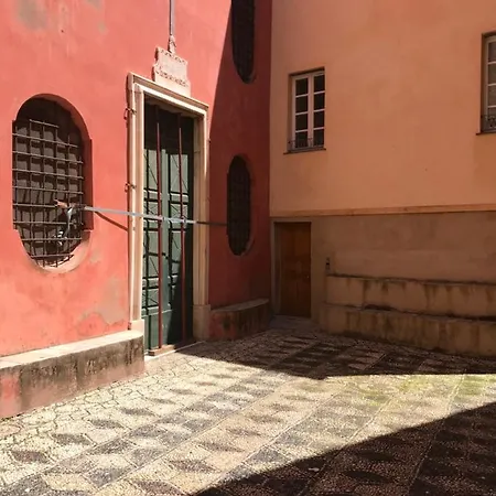 La Casa Di Sbiri Au Coeur De La Citadelle *